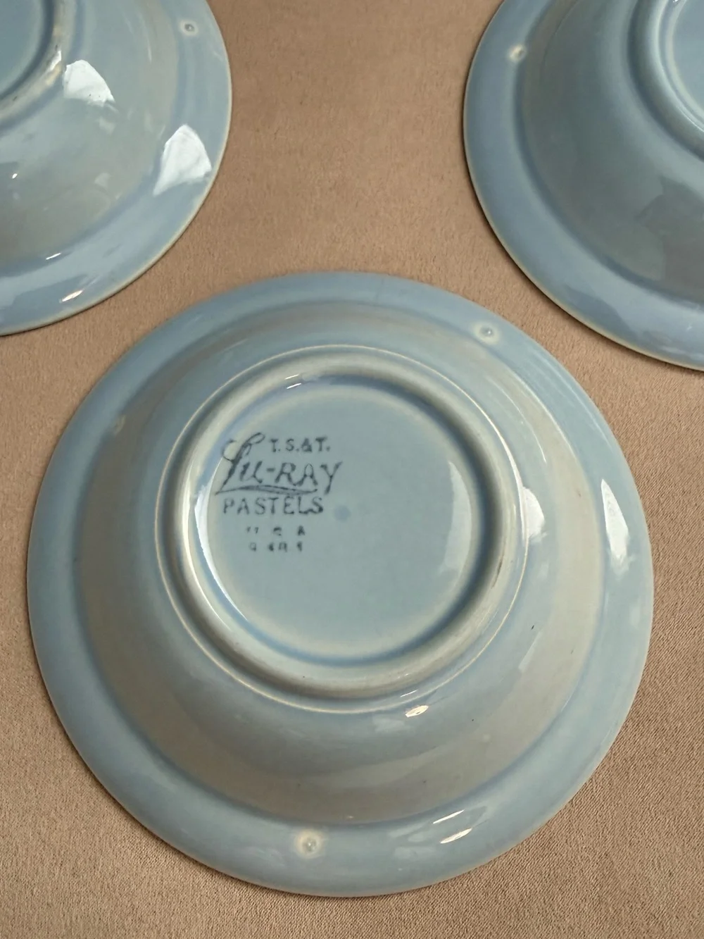 Lu-Ray Pastels smooth bowls
